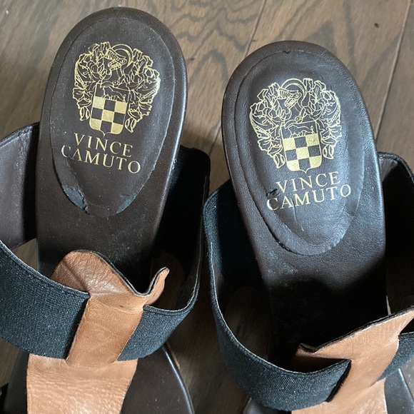 Vince Camuto 8.5 Wedged Heels EUC - Picture 5 of 8